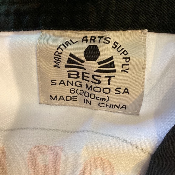 “Cobra Kai”🤷🏼‍♀️Taekwondo uniform - Picture 3 of 5